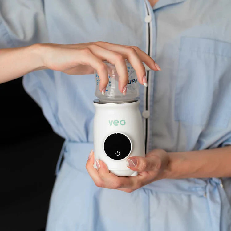 VEO | The first battery-powered portable bottle warmer